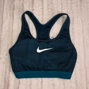 Nike Sports Bra in Turquoise